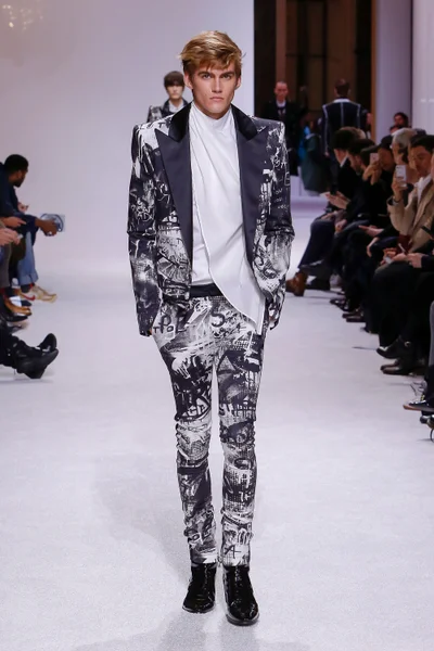 Look 68